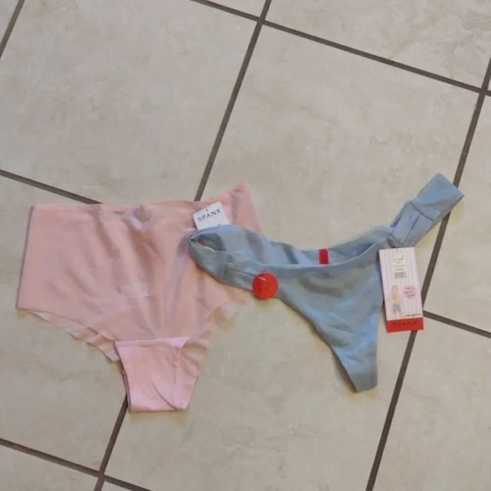 NWT Lot of 2 SPANX underwear hipster and thong in gloss pink Ice Blue size S